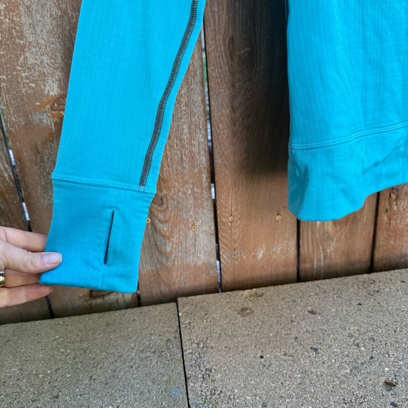 UNDER ARMOUR Women’s Blue Fitted Base 2.0 Long Sleeve Performance Top Size Small - Picture 5 of 13